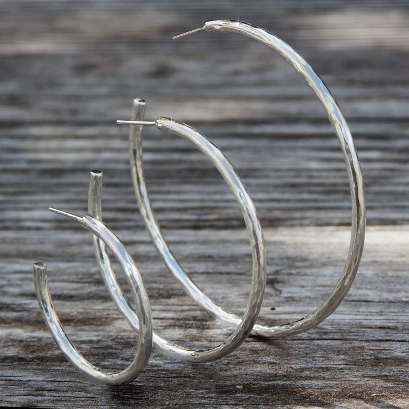 STERLING SILVER HAMMERED HOOP POST EARRINGS